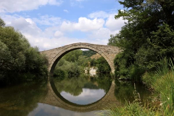  Αμέτρητα τα γεφύρια της ευρύτερης περιοχής