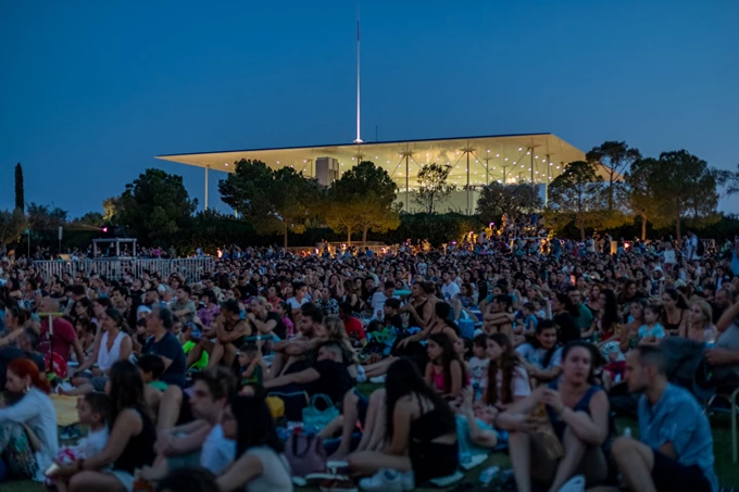 SNFCC_Full Moon_Screening at Stavros Niarchos Park