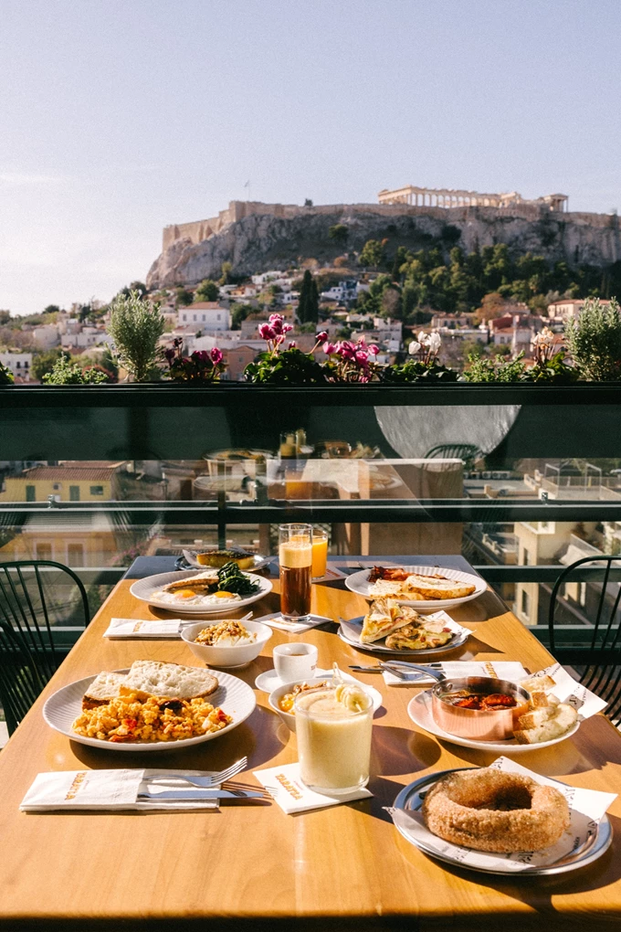 Στην Αθηναϊκή Ταράτσα και για πρωινό 4