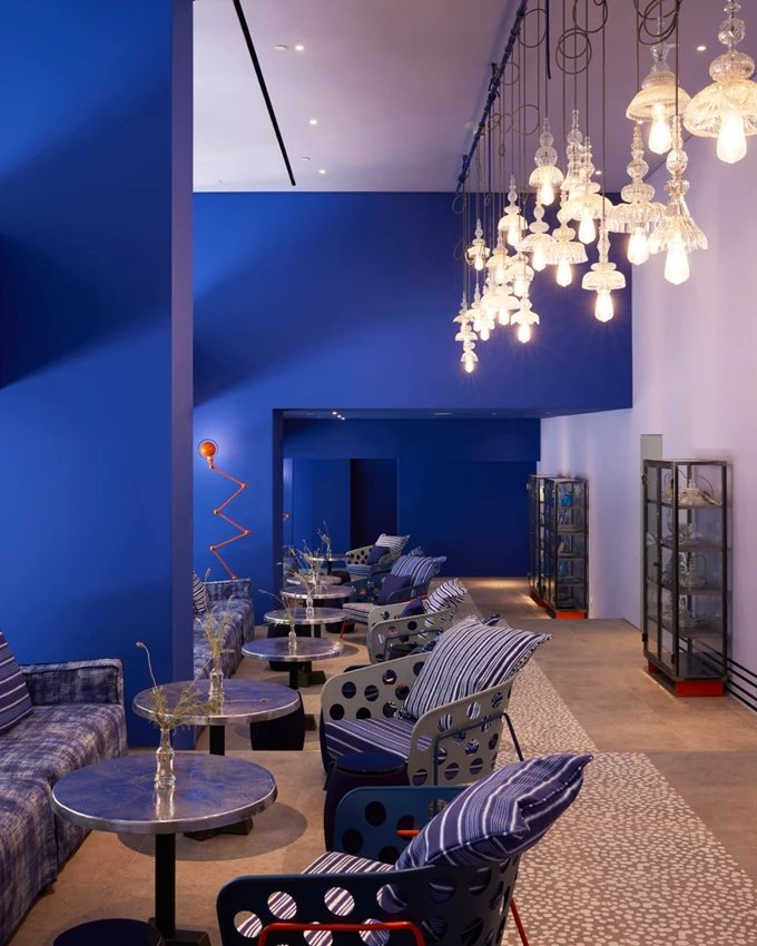 Levanta Cafe & Lounge @Fresh Hotel