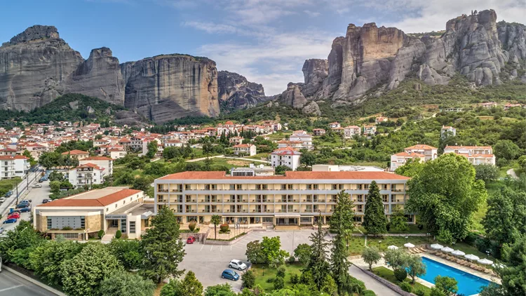 Divani Wellness x Meteora Retreat