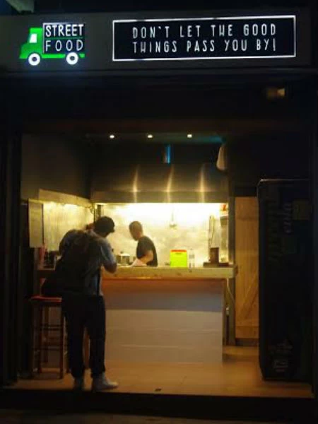 Food truck | concept store: Στο Χαλάνδρι… σταθερά - εικόνα 1