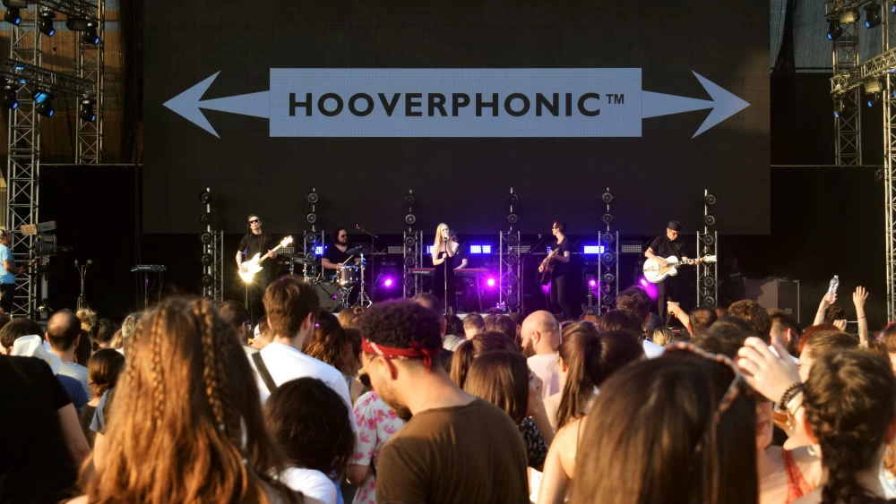 Ο Hozier συγκέντρωσε τους εικοσάχρονους μουσικόφιλους στην Πλατεία Νερού - εικόνα 2